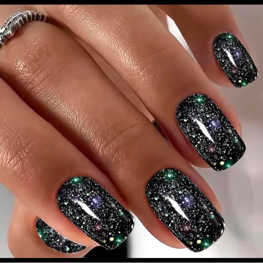 Sparkling Black Glitter press on nails and face mask bundle